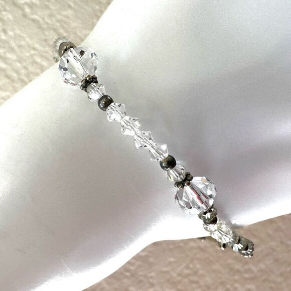 Sterling silver clear crystal beaded bracelet - Picture 1 of 6